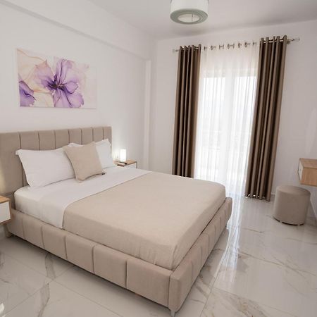 Kalasa Hotel Sarandë Esterno foto
