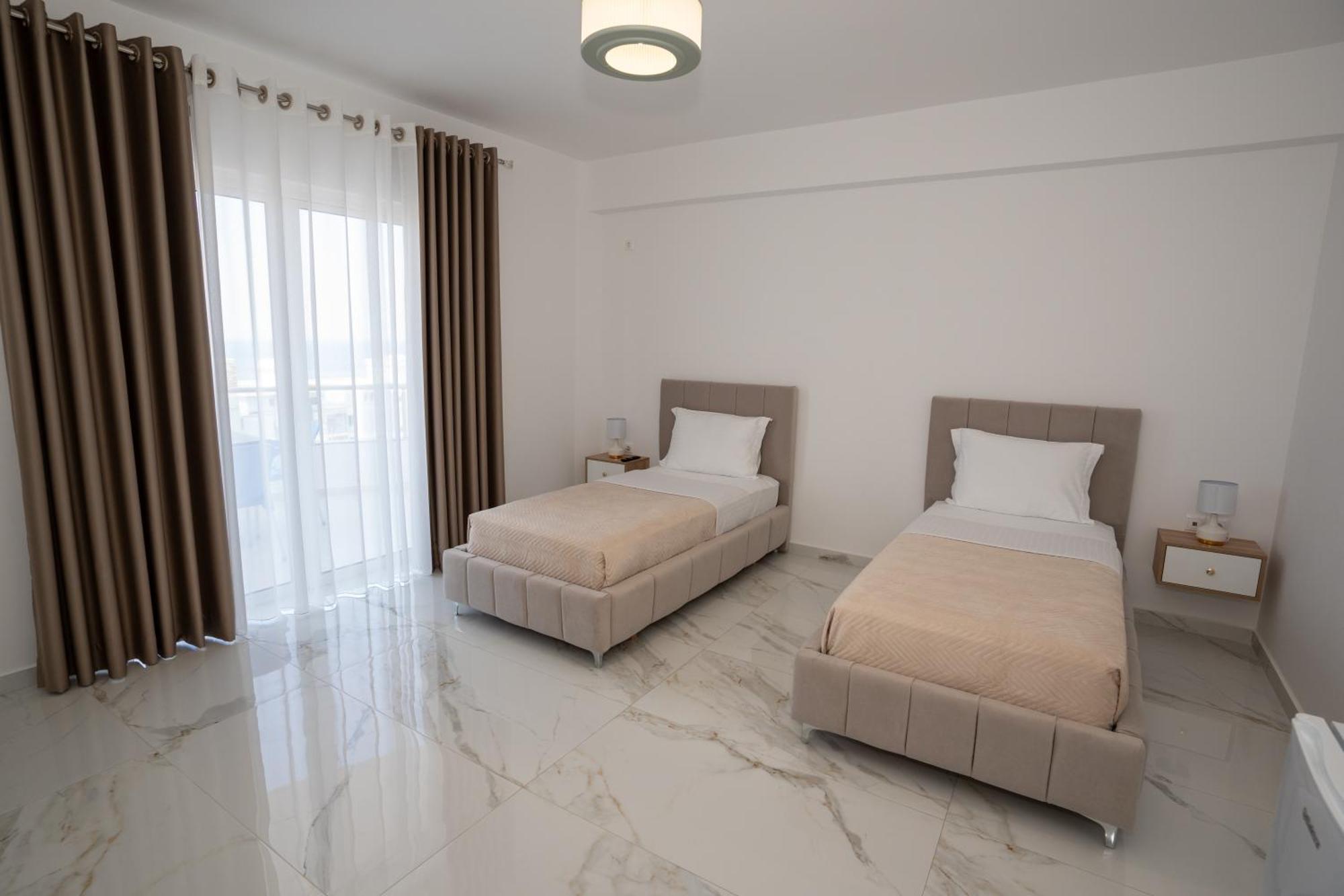Kalasa Hotel Sarandë Esterno foto