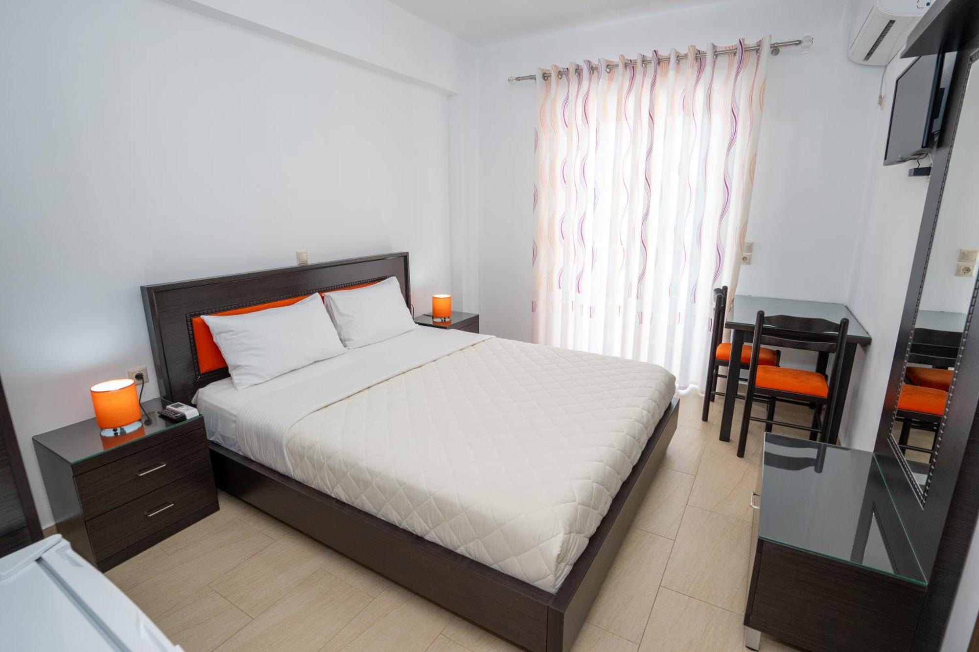 Kalasa Hotel Sarandë Esterno foto
