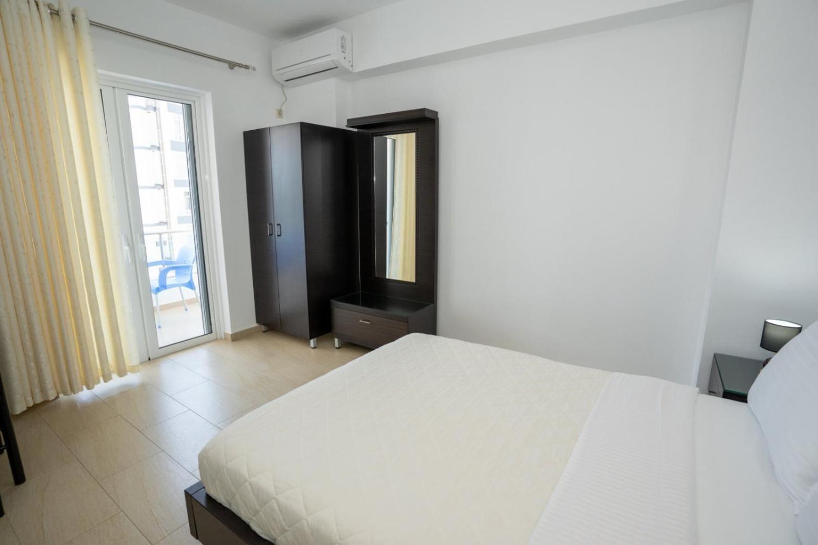 Kalasa Hotel Sarandë Esterno foto