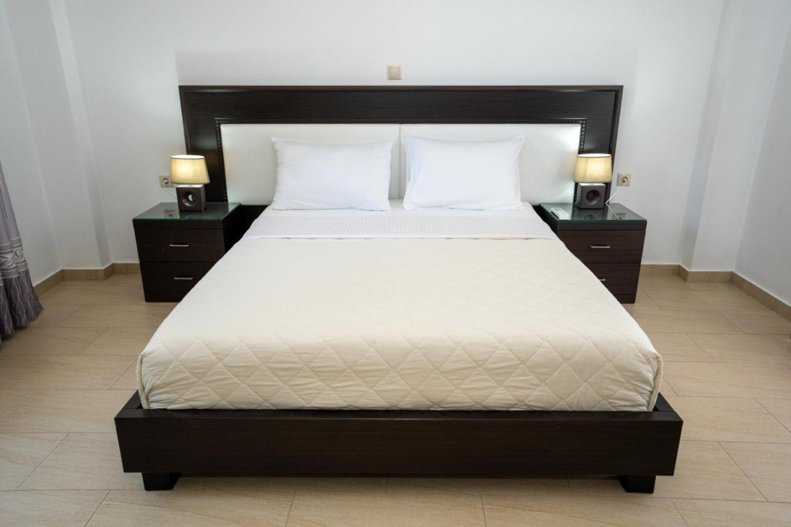 Kalasa Hotel Sarandë Esterno foto